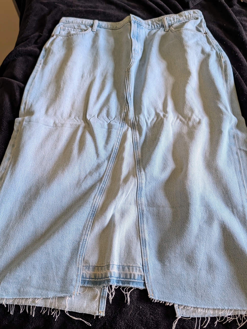 Old Navy Light Wash Denim Jean Skirt
